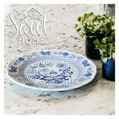 Porcelanowy talerz z wzorem 3