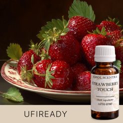 Truskawki na talerzu, ukazujący ich soczysty wygląd i intensywny kolor. AF70 0780